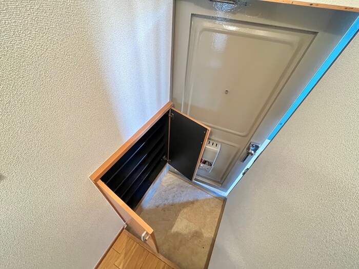 物件内観写真18　(靴箱)