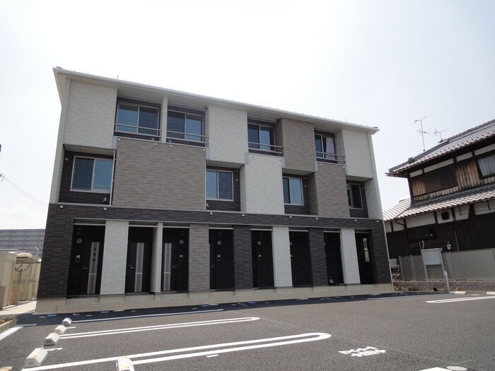 物件外観写真5　(外観写真)