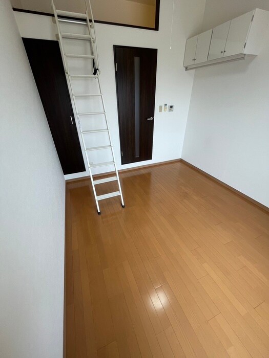 物件内観写真13　(居室)