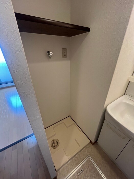 物件内観写真20　(洗濯機置場)