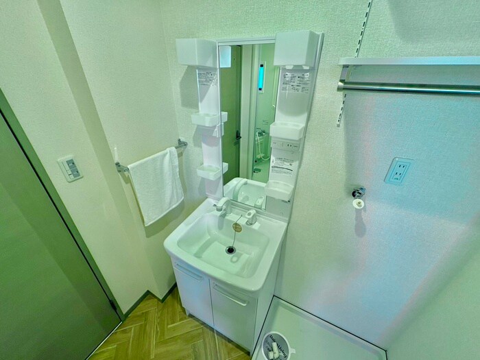 物件内観写真9　(洗面)