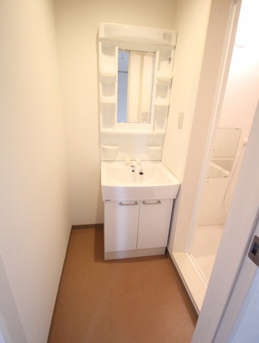 物件内観写真13　(洗面)