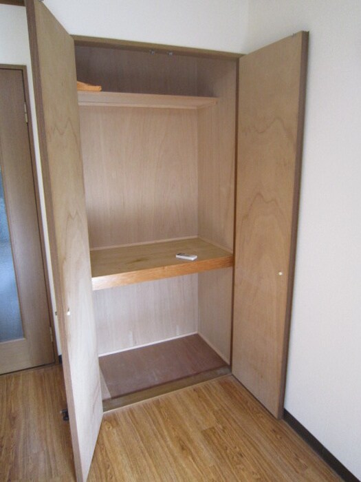 物件内観写真8　(収納)