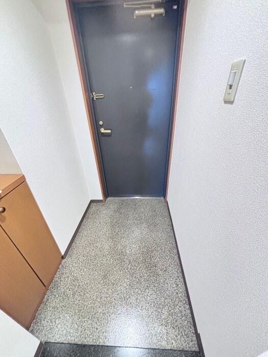 物件内観写真17　(玄関)