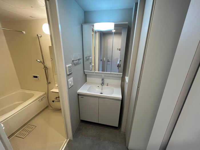 物件内観写真16　(洗面)