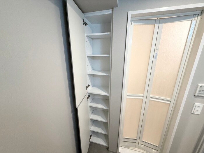 物件内観写真22　(収納)