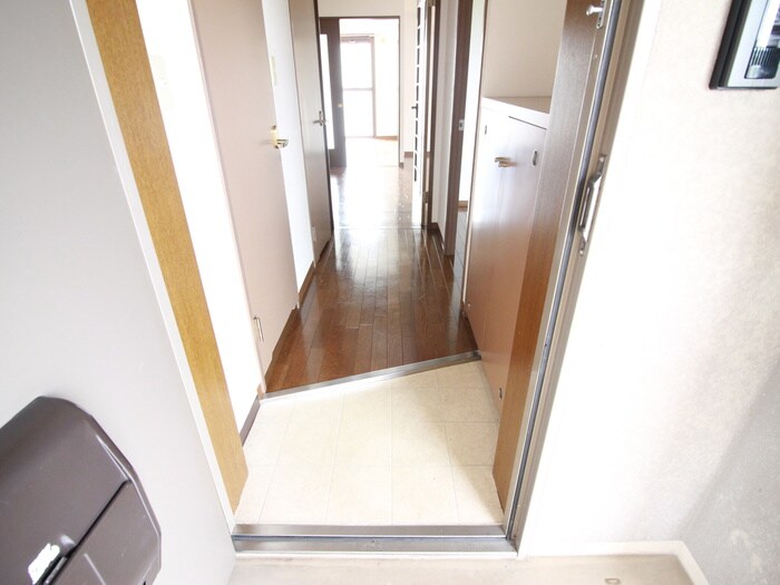 物件内観写真7　(廊下)