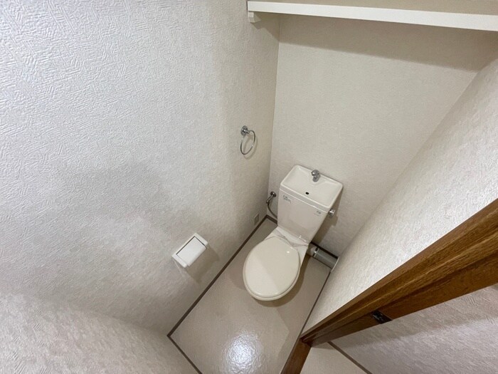 物件内観写真14　(トイレ)