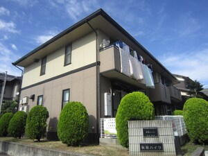 秋桜ハイツ（南）外観写真