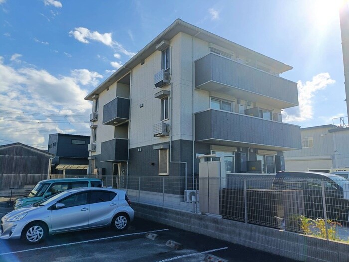 物件外観写真2　(外観写真)