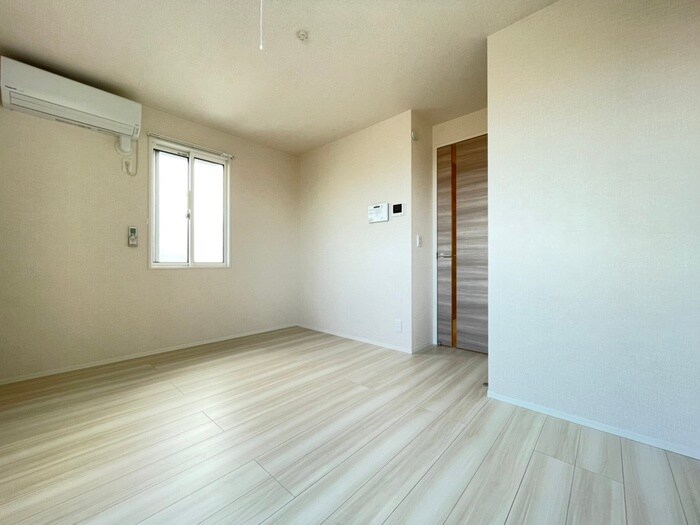 物件内観写真10　(居室)