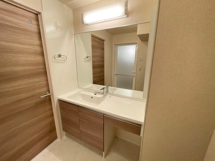 物件内観写真13　(洗面)