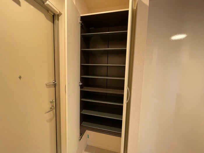 物件内観写真19　(靴箱)