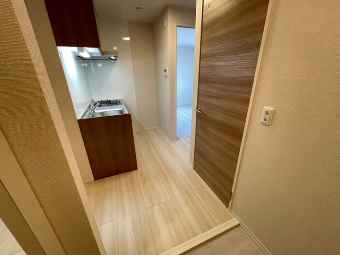 物件内観写真20　(廊下)