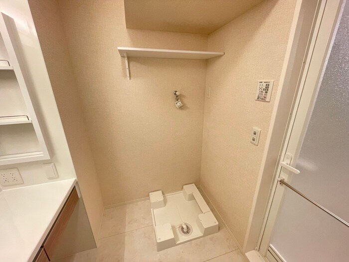 物件内観写真21　(洗濯機置場)