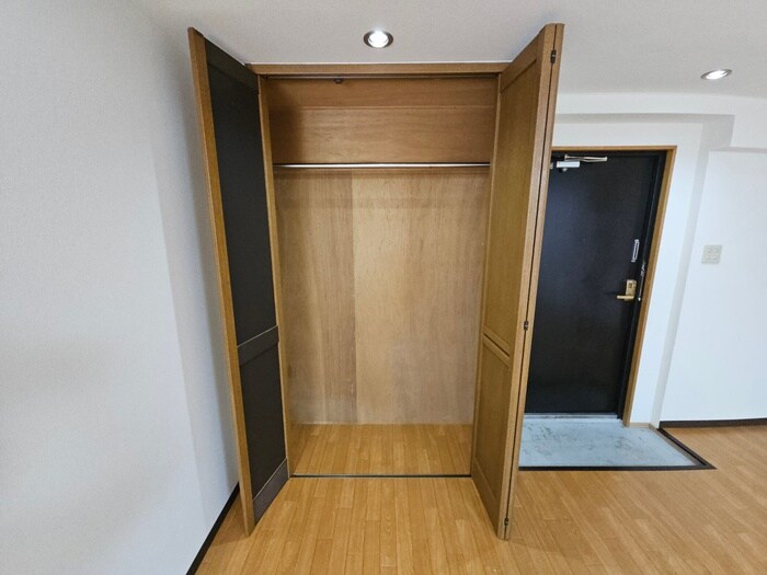 物件内観写真13　(収納)