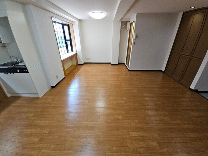 物件内観写真15　(居室)