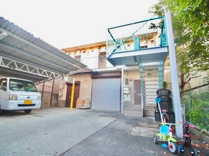 植松マンション外観写真