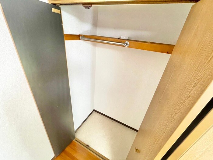 物件内観写真15　(収納)