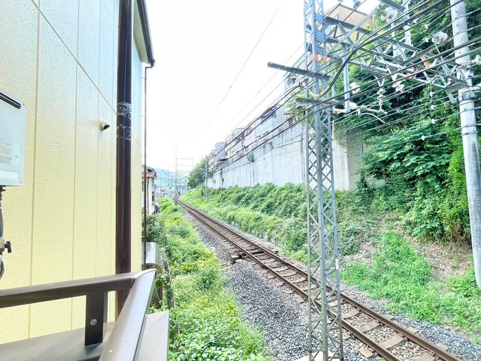 物件内観写真17　(室内からの展望)