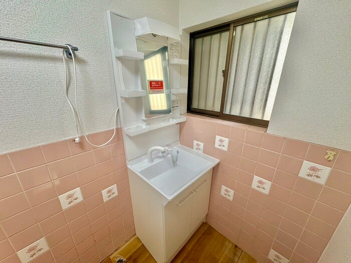 物件内観写真3　(洗面)