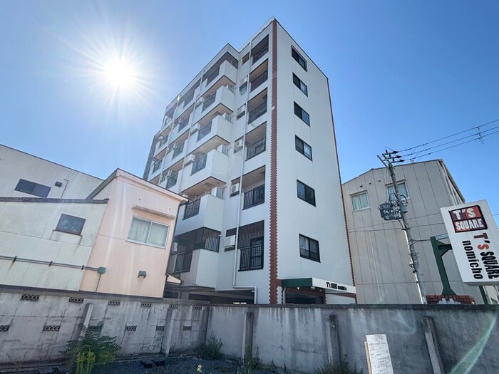 物件外観写真1　(外観写真)