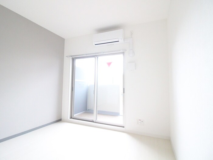 物件内観写真5　(居室)