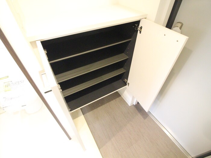 物件内観写真14　(靴箱)