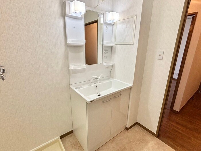 物件内観写真9　(洗面)