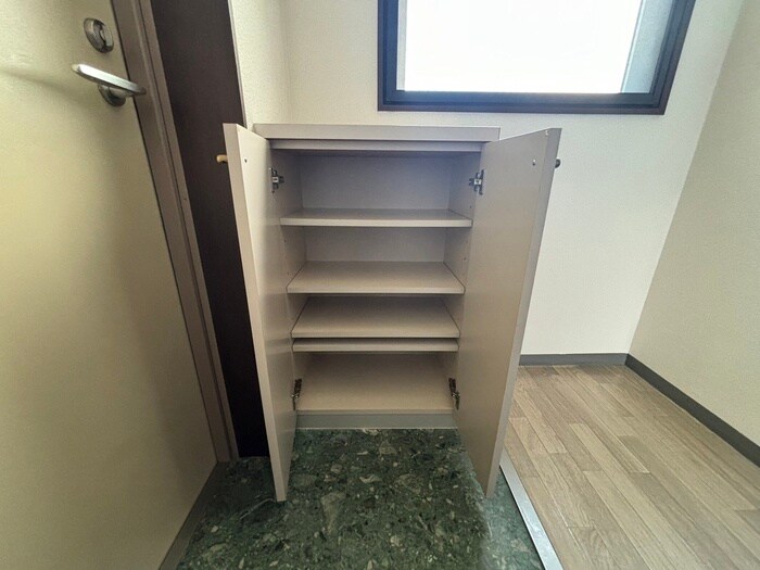 物件内観写真14　(靴箱)