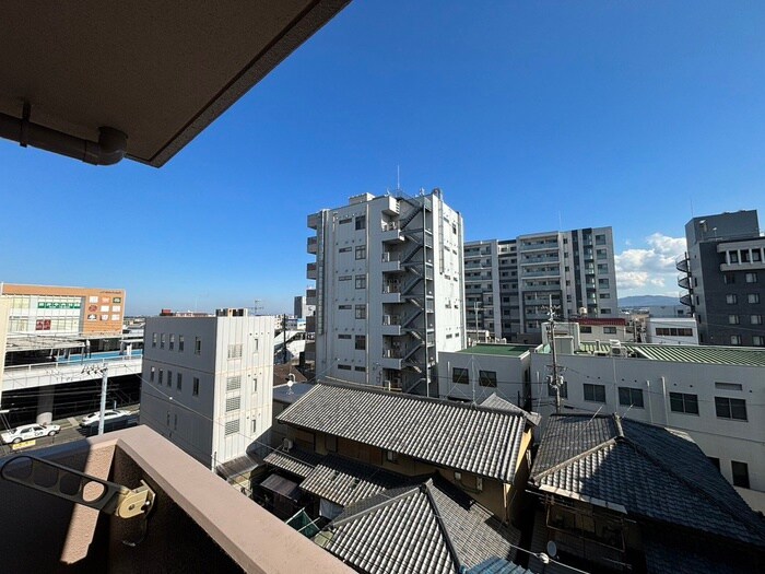 物件内観写真19　(室内からの展望)