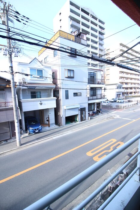 物件内観写真22　(室内からの展望)