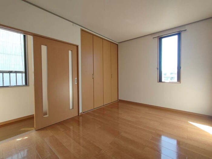 物件内観写真10　(居室)