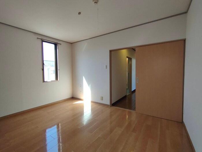 物件内観写真11　(居室)