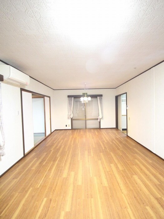 物件内観写真7　(居室)