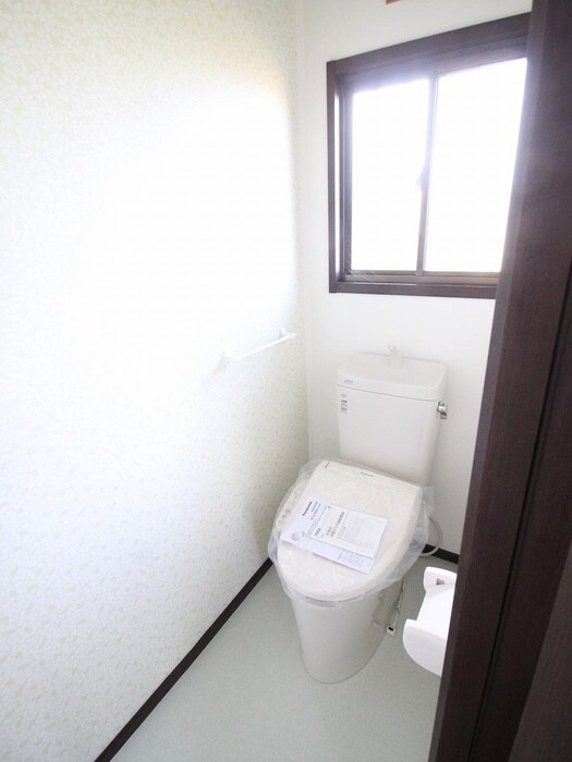 物件内観写真22　(トイレ)