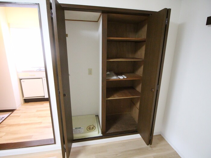物件内観写真11　(収納)