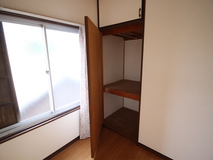 物件内観写真11　(収納)