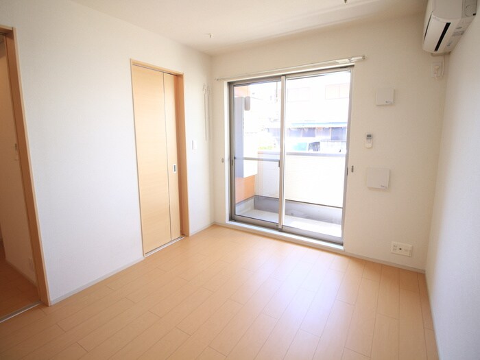 物件内観写真17　(居室)