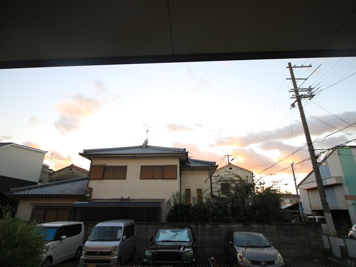 物件内観写真21　(室内からの展望)