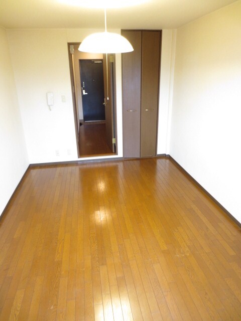 物件内観写真5　(居室)