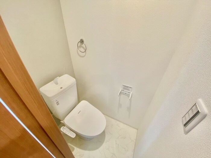 物件内観写真10　(トイレ)