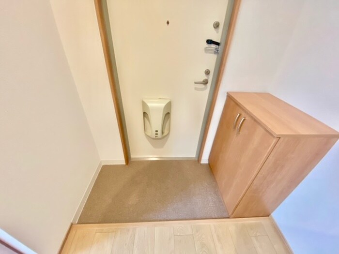 物件内観写真22　(玄関)