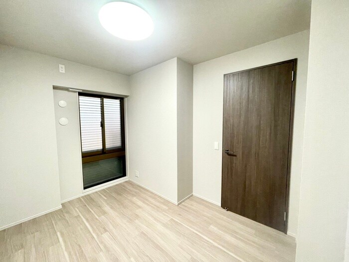 物件内観写真8　(居室)