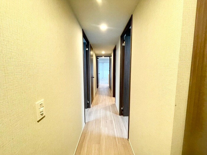 物件内観写真17　(廊下)