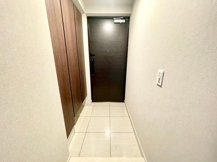 物件内観写真22　(玄関)