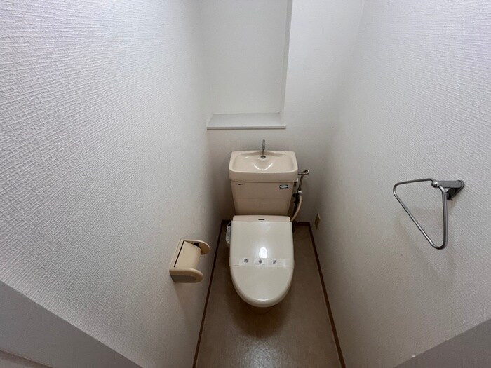 物件内観写真12　(トイレ)