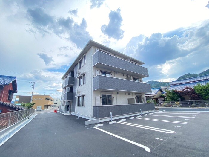 物件外観写真6　(外観写真)