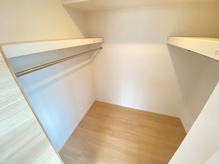 物件内観写真11　(収納)