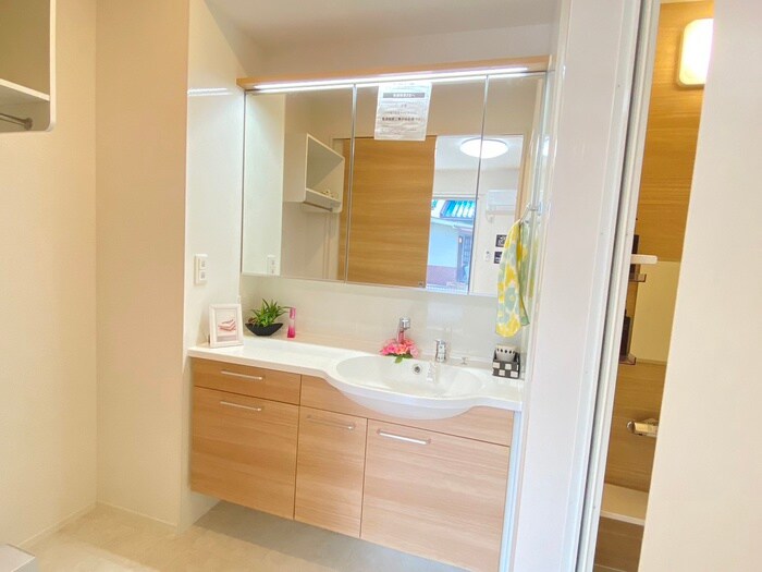 物件内観写真13　(洗面)